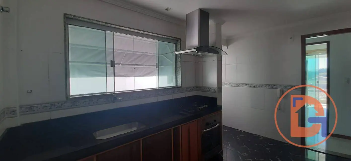 Foto 4 de Cobertura com 3 quartos à venda, 160m2 em Costazul, Rio Das Ostras - RJ