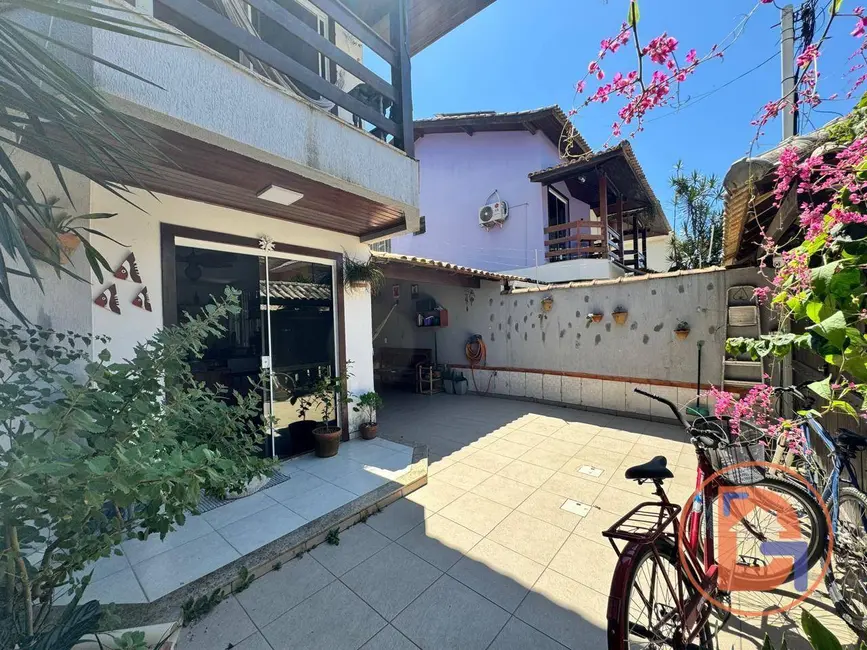 Foto 2 de Casa com 3 quartos à venda, 378m2 em Ouro Verde, Rio Das Ostras - RJ