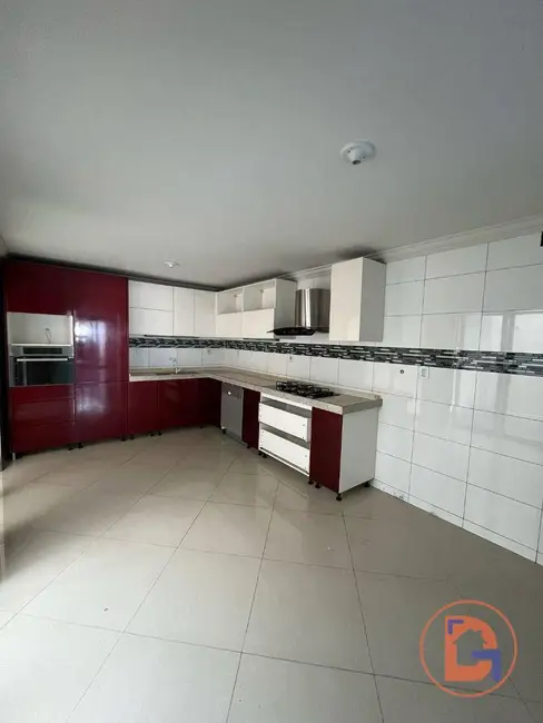 Casa com 3 quartos à venda, 390m2 em Recreio, Rio Das Ostras - RJ - imagem 6 Foto 6 de Casa com 3 quartos à venda, 390m2 em Recreio, Rio Das Ostras - RJ
