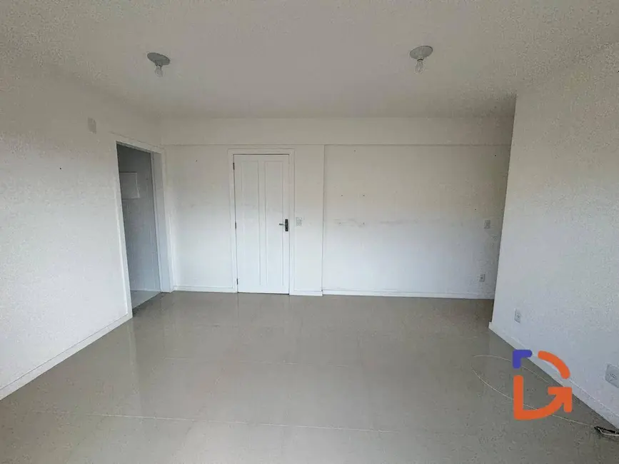 Foto 5 de Apartamento com 2 quartos à venda, 69m2 em Extensão do Bosque, Rio Das Ostras - RJ