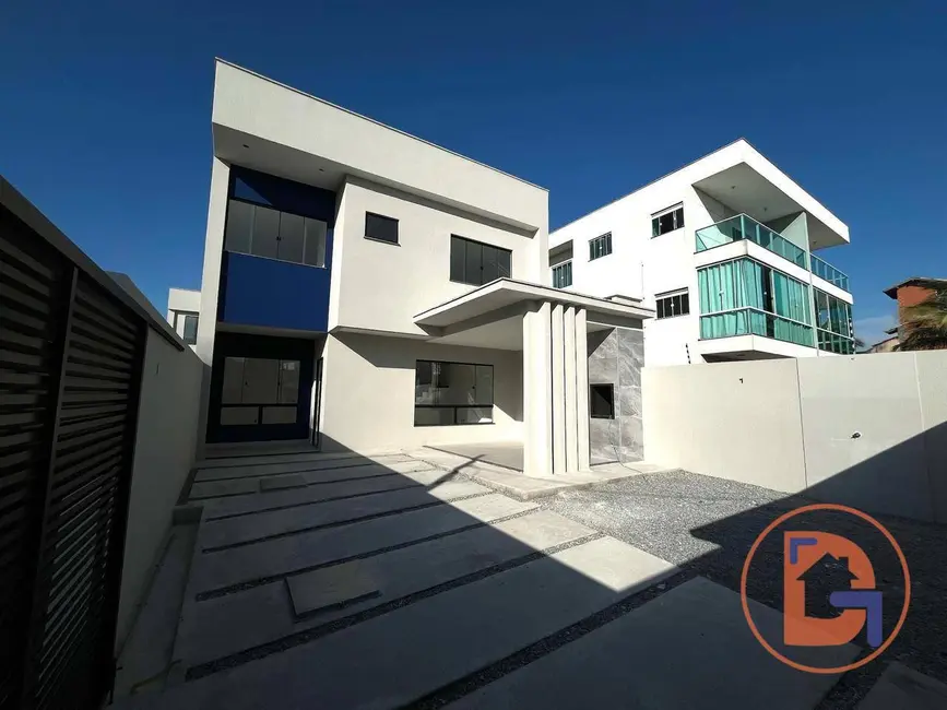 Foto 3 de Casa com 3 quartos à venda, 150m2 em Rio Das Ostras - RJ