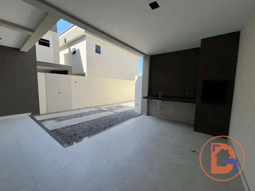 Foto 5 de Casa com 3 quartos à venda, 140m2 em Ouro Verde, Rio Das Ostras - RJ