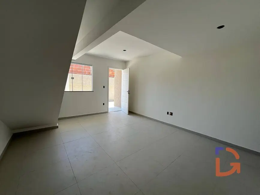 Casa com 2 quartos à venda, 70m2 em Ouro Verde, Rio Das Ostras - RJ - imagem 3 Foto 3 de Casa com 2 quartos à venda, 70m2 em Ouro Verde, Rio Das Ostras - RJ