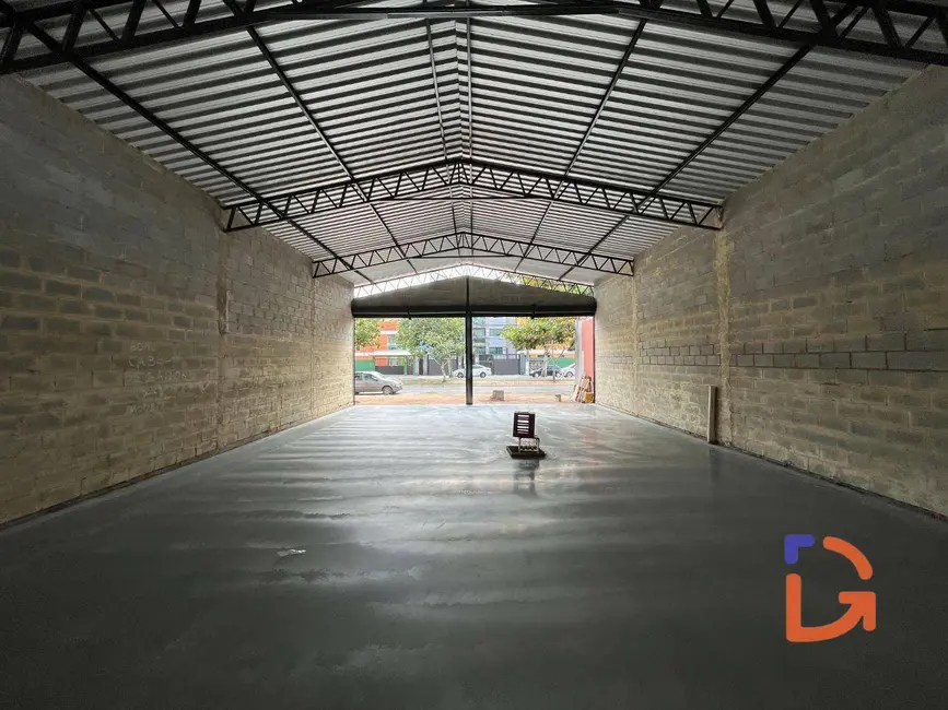 Armazém / Galpão para alugar, 200m2 em Costazul, Rio Das Ostras - RJ - imagem 9 Foto 9 de Armazém / Galpão para alugar, 200m2 em Costazul, Rio Das Ostras - RJ