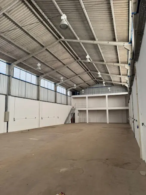 Armazém / Galpão para alugar, 450m2 em Residencial Praia Âncora, Rio Das Ostras - RJ - imagem 3 Foto 3 de Armazém / Galpão para alugar, 450m2 em Residencial Praia Âncora, Rio Das Ostras - RJ