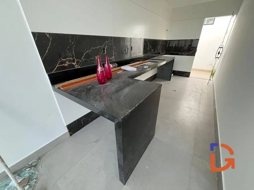 Foto 8 de Casa com 3 quartos à venda, 90m2 em Extensão do Bosque, Rio Das Ostras - RJ