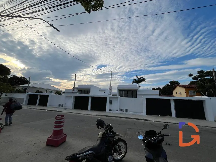 Foto 2 de Casa com 3 quartos à venda, 90m2 em Extensão do Bosque, Rio Das Ostras - RJ