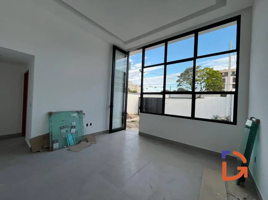 Foto 7 de Casa com 3 quartos à venda, 90m2 em Extensão do Bosque, Rio Das Ostras - RJ