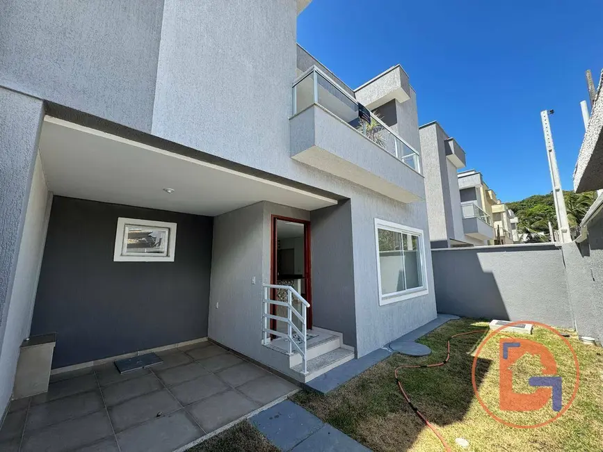 Foto 4 de Casa com 3 quartos à venda, 300m2 em Costazul, Rio Das Ostras - RJ