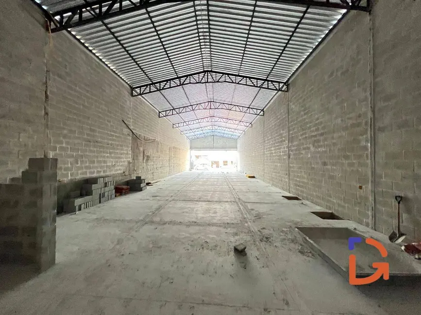 Foto 7 de Armazém / Galpão para alugar, 300m2 em Recreio, Rio Das Ostras - RJ