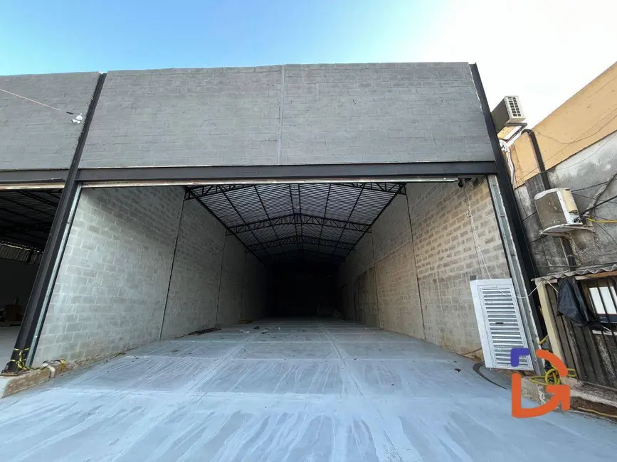 Foto 1 de Armazém / Galpão para alugar, 300m2 em Recreio, Rio Das Ostras - RJ