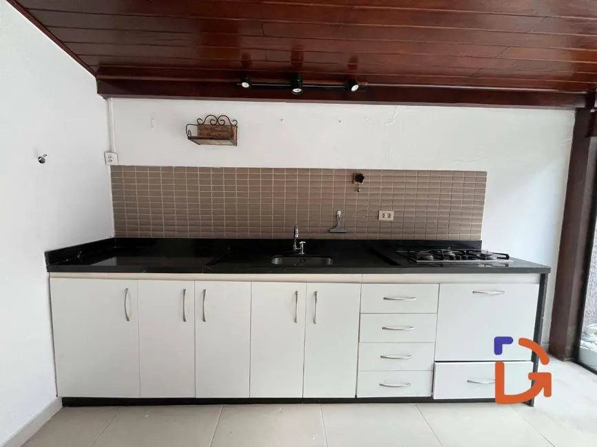 Foto 7 de Casa com 3 quartos à venda, 550m2 em Jardim Mariléa, Rio Das Ostras - RJ