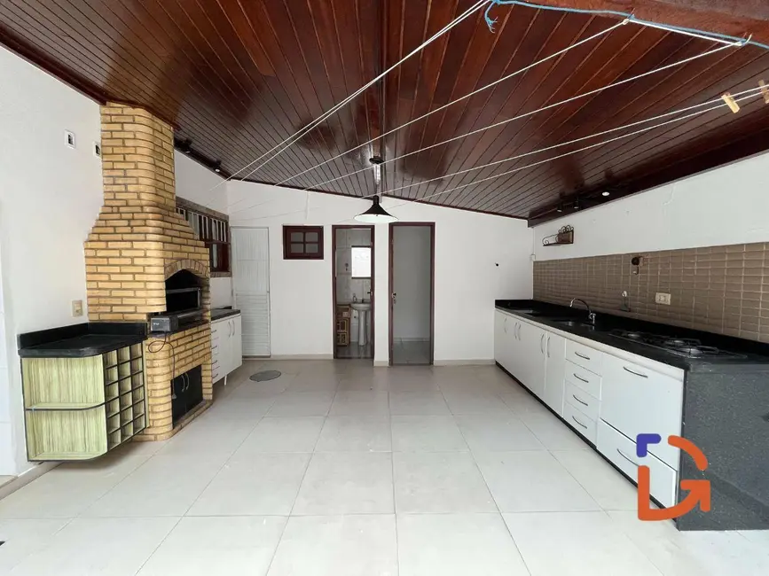 Foto 6 de Casa com 3 quartos à venda, 550m2 em Jardim Mariléa, Rio Das Ostras - RJ