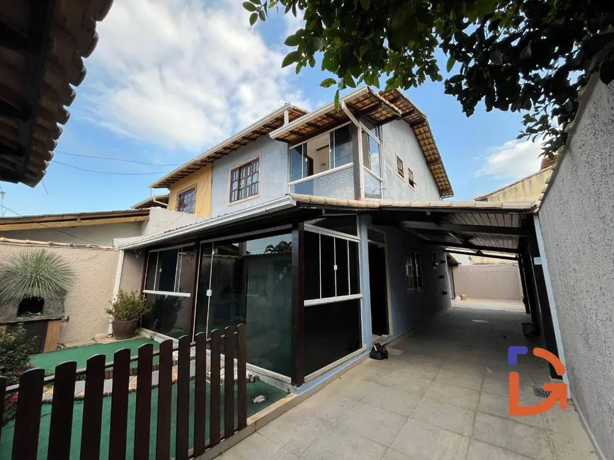 Foto 1 de Casa com 3 quartos à venda, 550m2 em Jardim Mariléa, Rio Das Ostras - RJ