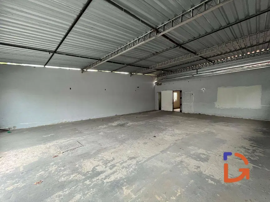 Foto 1 de Casa com 3 quartos à venda e para alugar, 360m2 em Novo Rio das Ostras, Rio Das Ostras - RJ