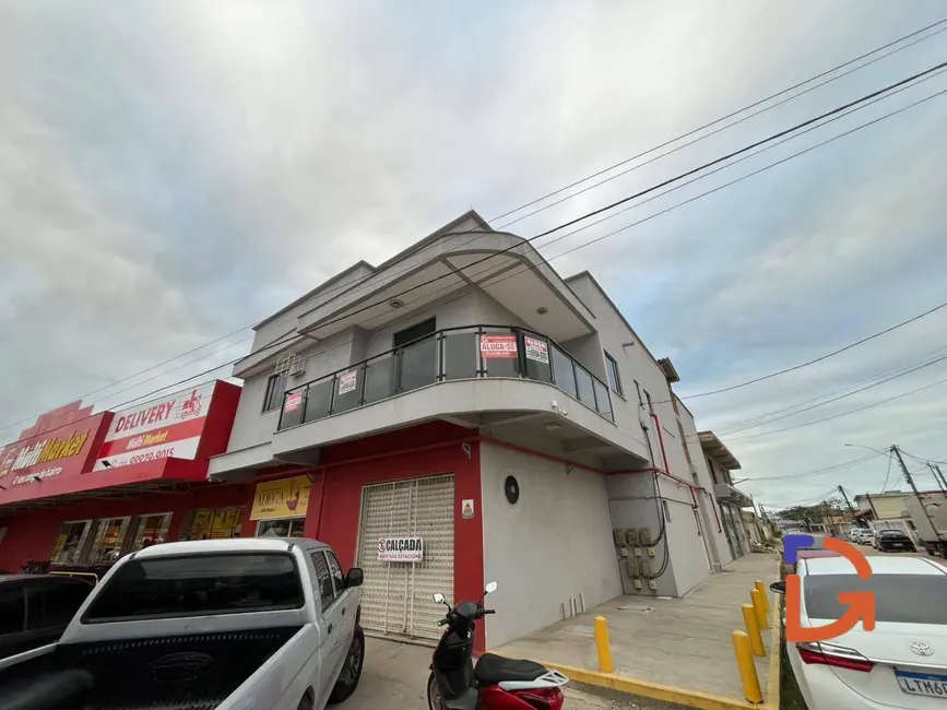 Sala Comercial para alugar, 93m2 em Village Rio das Ostras, Rio Das Ostras - RJ - imagem 1 Foto 1 de Sala Comercial para alugar, 93m2 em Village Rio das Ostras, Rio Das Ostras - RJ