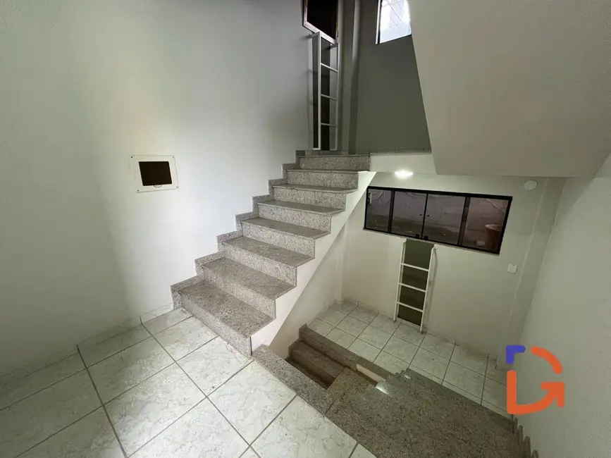 Sala Comercial para alugar, 93m2 em Village Rio das Ostras, Rio Das Ostras - RJ - imagem 3 Foto 3 de Sala Comercial para alugar, 93m2 em Village Rio das Ostras, Rio Das Ostras - RJ