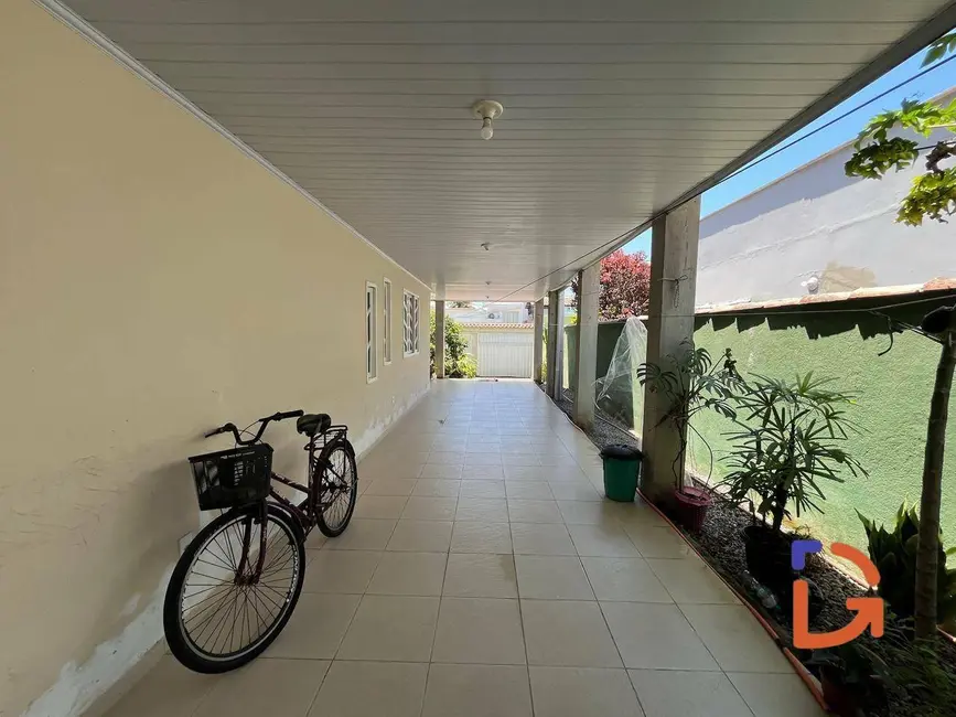 Casa com 4 quartos para alugar, 278m2 em Chácara Mariléa, Rio Das Ostras - RJ - imagem 5 Foto 5 de Casa com 4 quartos para alugar, 278m2 em Chácara Mariléa, Rio Das Ostras - RJ