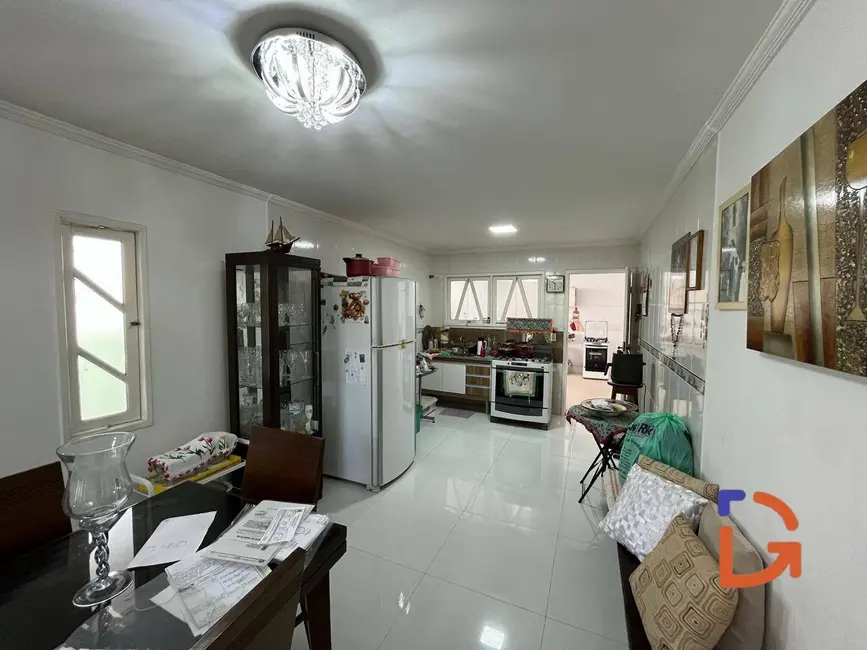 Casa com 4 quartos para alugar, 278m2 em Chácara Mariléa, Rio Das Ostras - RJ - imagem 9 Foto 9 de Casa com 4 quartos para alugar, 278m2 em Chácara Mariléa, Rio Das Ostras - RJ