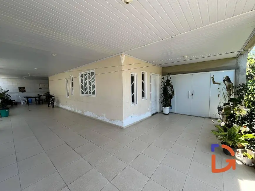 Casa com 4 quartos para alugar, 278m2 em Chácara Mariléa, Rio Das Ostras - RJ - imagem 4 Foto 4 de Casa com 4 quartos para alugar, 278m2 em Chácara Mariléa, Rio Das Ostras - RJ