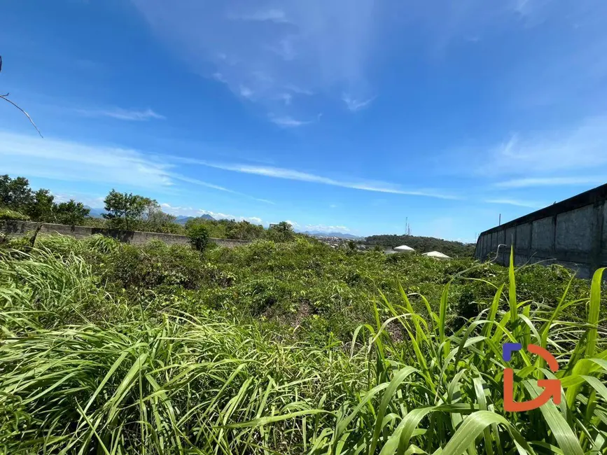 Foto 1 de Terreno / Lote à venda, 600m2 em Colinas, Rio Das Ostras - RJ