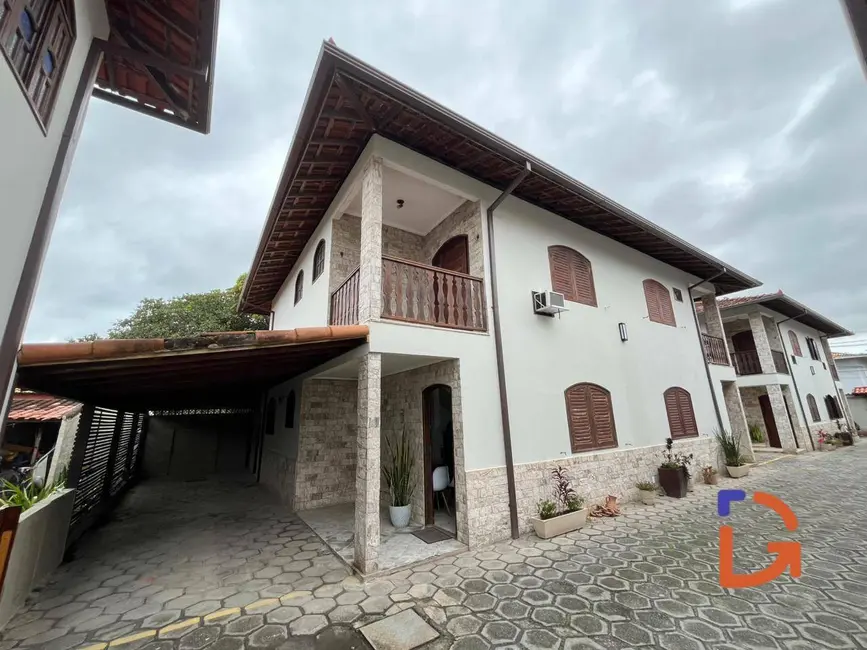 Foto 1 de Casa com 3 quartos para alugar, 102m2 em Costazul, Rio Das Ostras - RJ