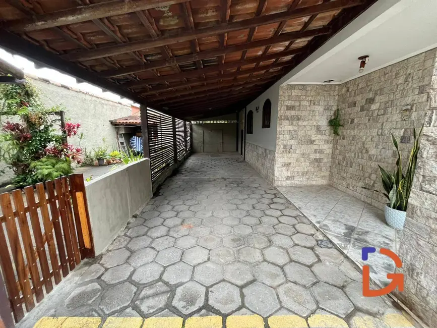 Foto 3 de Casa com 3 quartos para alugar, 102m2 em Costazul, Rio Das Ostras - RJ