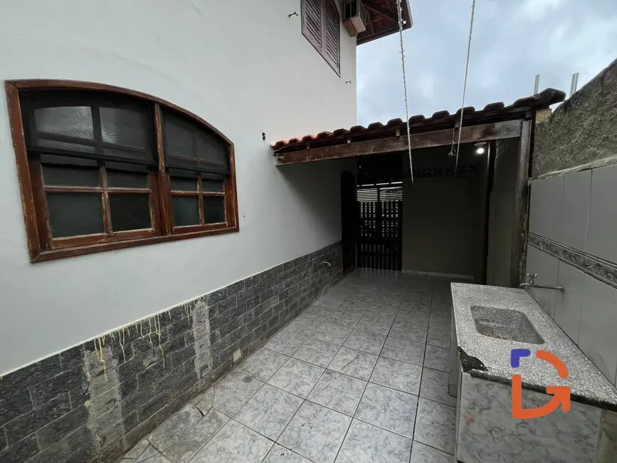 Foto 4 de Casa com 3 quartos para alugar, 102m2 em Costazul, Rio Das Ostras - RJ