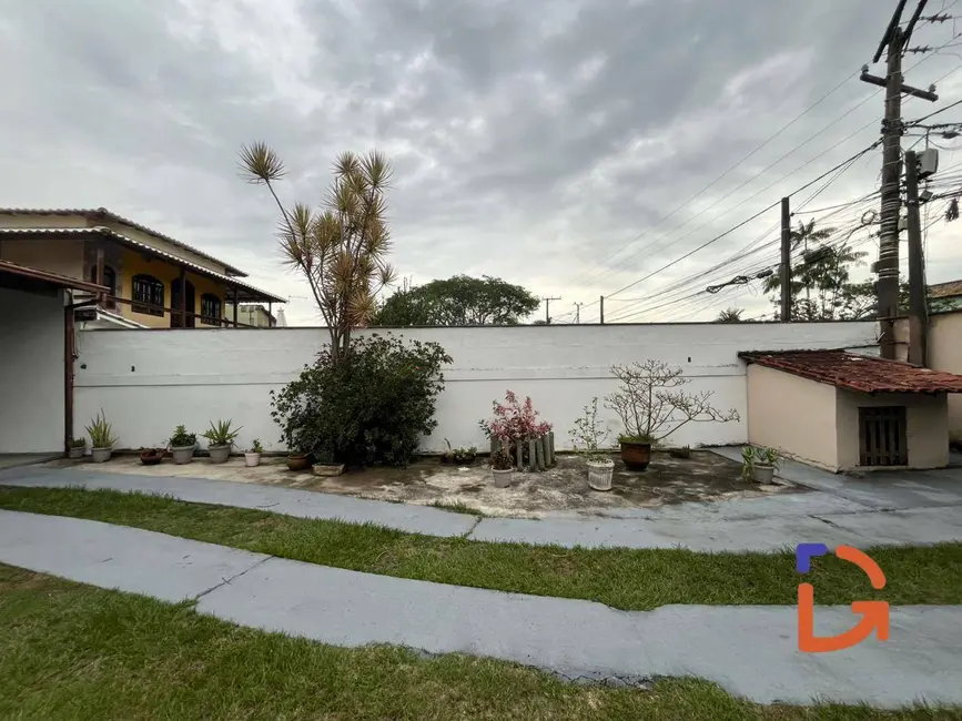 Foto 4 de Casa com 4 quartos à venda e para alugar, 526m2 em Rio Das Ostras - RJ