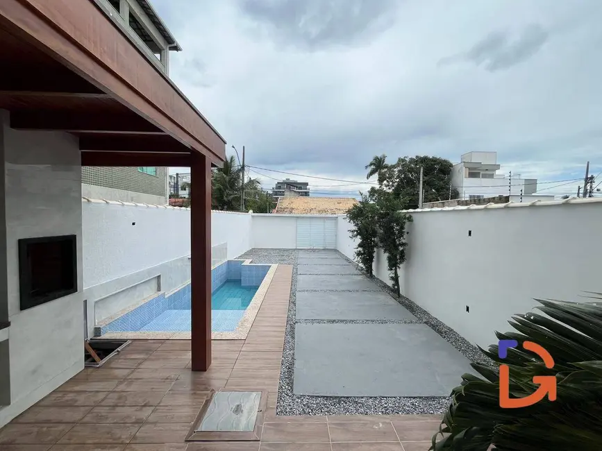 Casa com 3 quartos à venda, 240m2 em Costazul, Rio Das Ostras - RJ - imagem 3 Foto 3 de Casa com 3 quartos à venda, 240m2 em Costazul, Rio Das Ostras - RJ