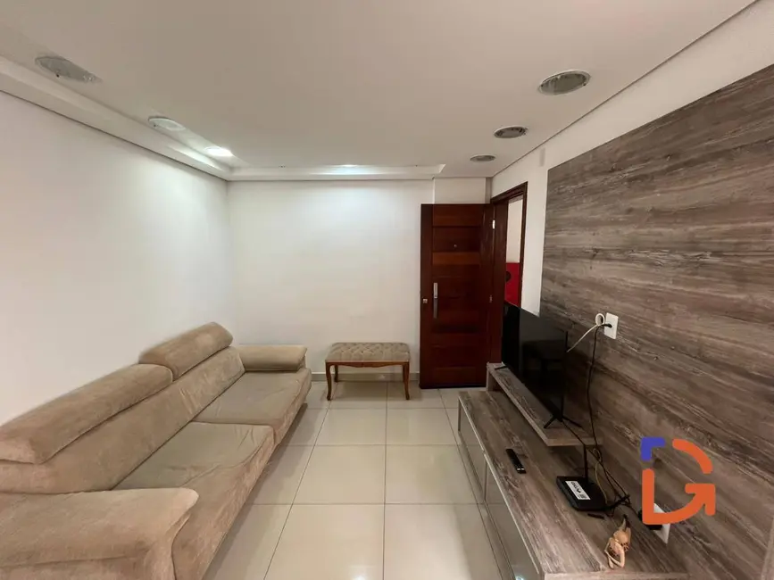 Foto 2 de Apartamento com 2 quartos para alugar, 53m2 em Chácara Mariléa, Rio Das Ostras - RJ
