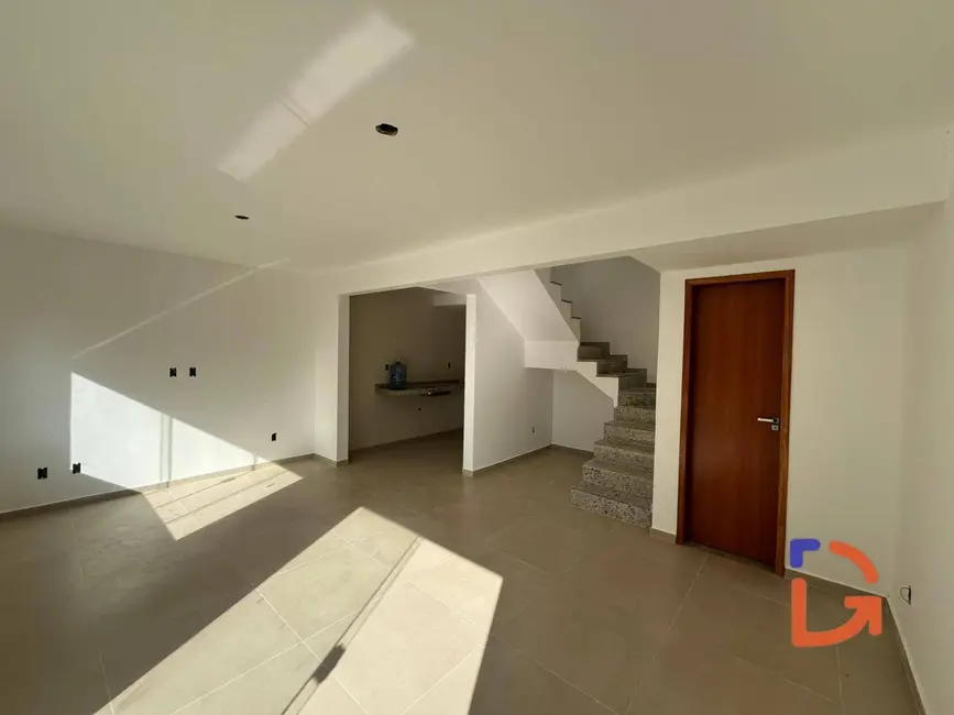 Foto 6 de Casa de Condomínio com 2 quartos à venda, 93m2 em Recreio, Rio Das Ostras - RJ