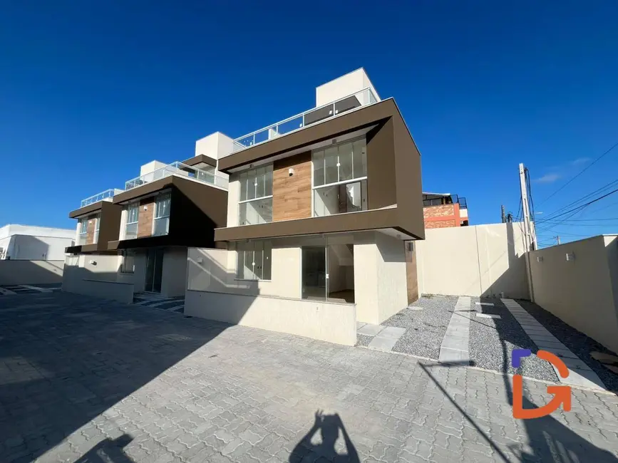 Foto 3 de Casa de Condomínio com 2 quartos à venda, 93m2 em Recreio, Rio Das Ostras - RJ