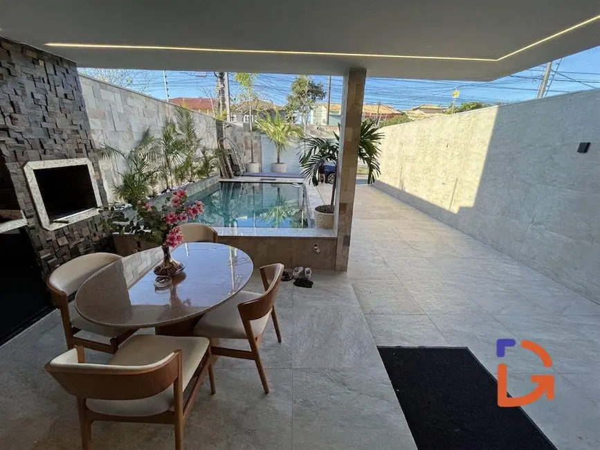 Casa com 4 quartos à venda, 392m2 em Ouro Verde, Rio Das Ostras - RJ - imagem 6 Foto 6 de Casa com 4 quartos à venda, 392m2 em Ouro Verde, Rio Das Ostras - RJ