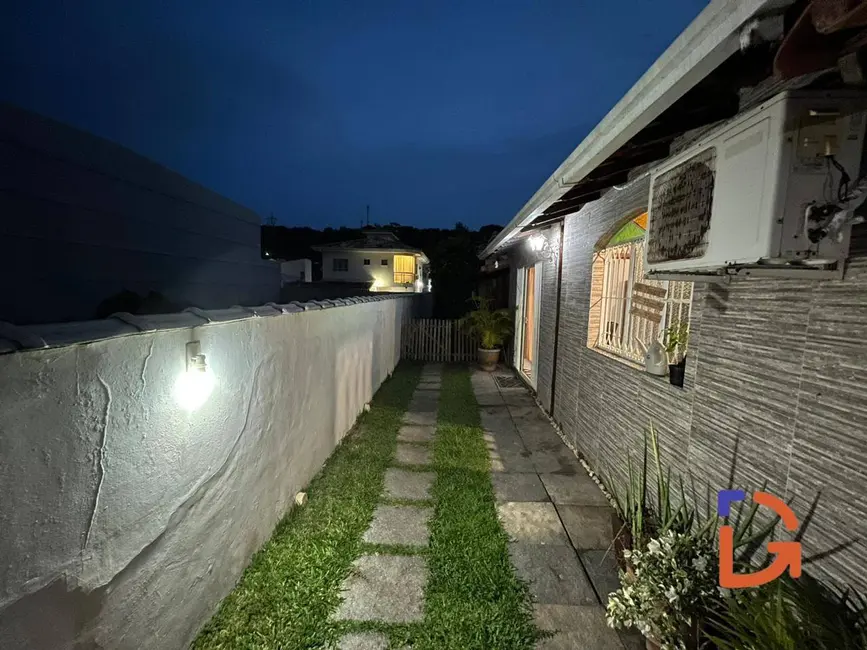 Foto 3 de Casa com 3 quartos à venda, 560m2 em Costazul, Rio Das Ostras - RJ