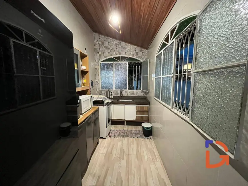 Foto 6 de Casa com 3 quartos à venda, 560m2 em Costazul, Rio Das Ostras - RJ