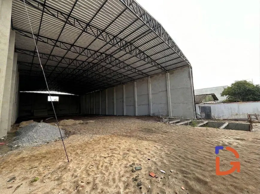 Foto 2 de Armazém / Galpão para alugar, 714m2 em Jardim Mariléa, Rio Das Ostras - RJ