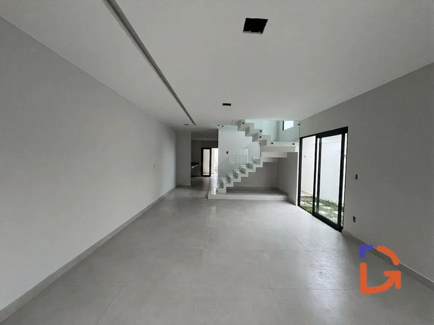 Casa com 4 quartos à venda e para alugar, 184m2 em Costazul, Rio Das Ostras - RJ - imagem 3 Foto 3 de Casa com 4 quartos à venda e para alugar, 184m2 em Costazul, Rio Das Ostras - RJ
