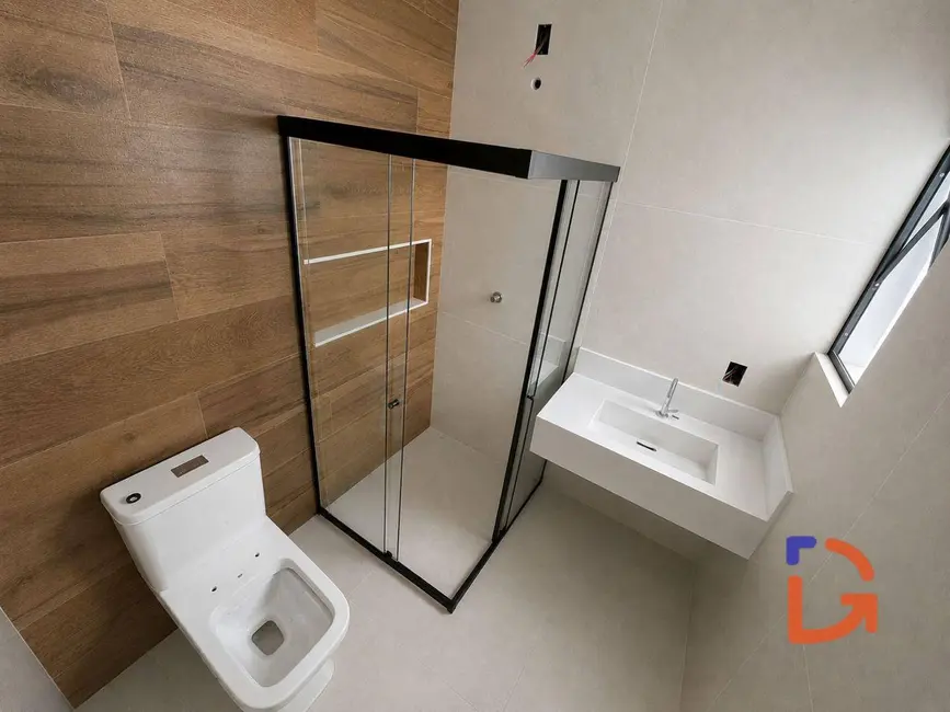 Casa com 4 quartos à venda e para alugar, 184m2 em Costazul, Rio Das Ostras - RJ - imagem 5 Foto 5 de Casa com 4 quartos à venda e para alugar, 184m2 em Costazul, Rio Das Ostras - RJ