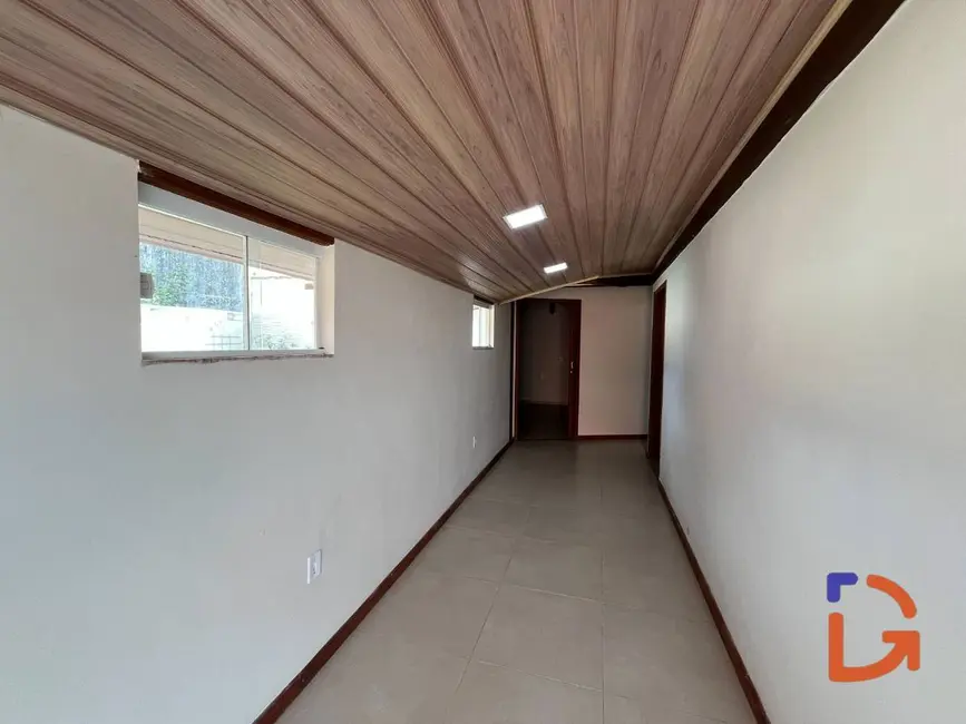 Foto 4 de Casa para alugar, 65m2 em Extensão do Bosque, Rio Das Ostras - RJ