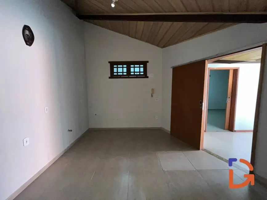 Foto 7 de Casa para alugar, 65m2 em Extensão do Bosque, Rio Das Ostras - RJ
