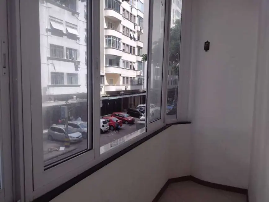 Apartamento com 5 quartos à venda, 220m2 em Rio De Janeiro - RJ - imagem 3 Foto 3 de Apartamento com 5 quartos à venda, 220m2 em Rio De Janeiro - RJ