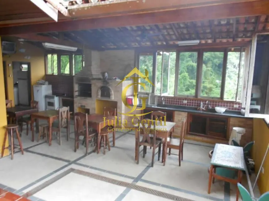 Foto 5 de Sobrado com 5 quartos à venda, 300m2 em Ubatuba - SP