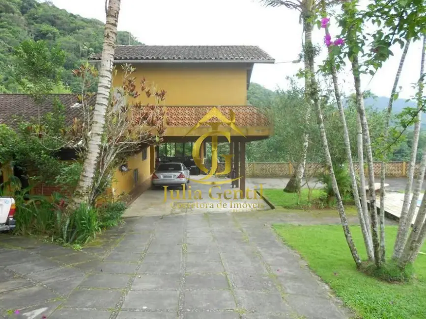 Foto 3 de Sobrado com 5 quartos à venda, 300m2 em Ubatuba - SP