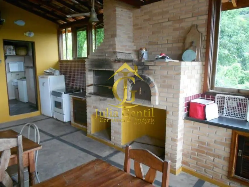 Foto 6 de Sobrado com 5 quartos à venda, 300m2 em Ubatuba - SP