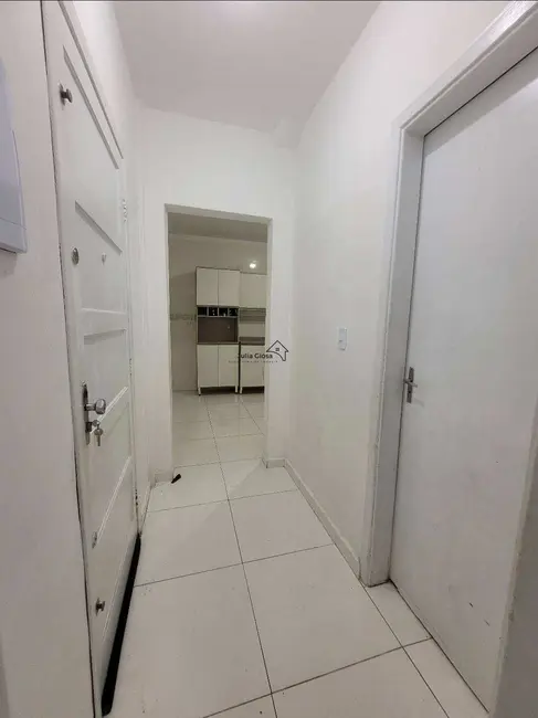 Foto 1 de Kitnet à venda, 30m2 em Praia Grande - SP