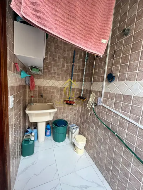 Casa com 3 quartos à venda, 183m2 em Ocian, Praia Grande - SP - imagem 6 Foto 6 de Casa com 3 quartos à venda, 183m2 em Ocian, Praia Grande - SP