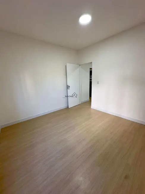 Apartamento com 1 quarto à venda, 40m2 em Guilhermina, Praia Grande - SP - imagem 3 Foto 3 de Apartamento com 1 quarto à venda, 40m2 em Guilhermina, Praia Grande - SP