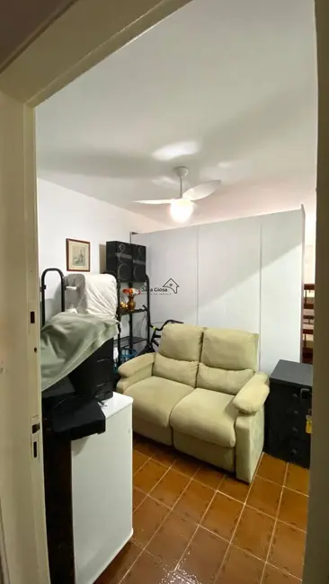 Foto 2 de Kitnet à venda, 31m2 em Aviação, Praia Grande - SP