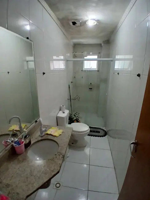 Apartamento com 2 quartos para alugar, 100m2 em Ocian, Praia Grande - SP - imagem 8 Foto 8 de Apartamento com 2 quartos para alugar, 100m2 em Ocian, Praia Grande - SP